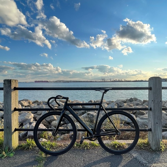 Meet your Posher, Jorge - Picture 1 of 2